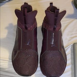 Burgundy sparkly pumas